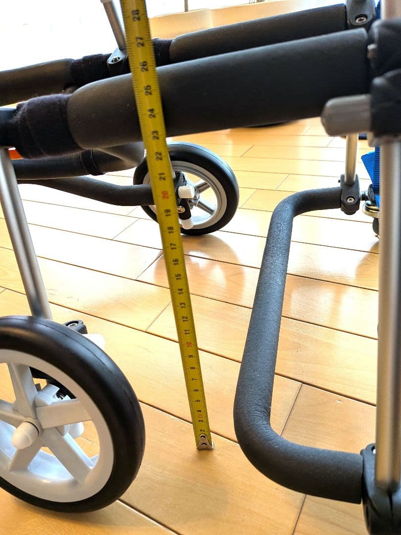 小型犬用4輪車椅子 歩犬舎