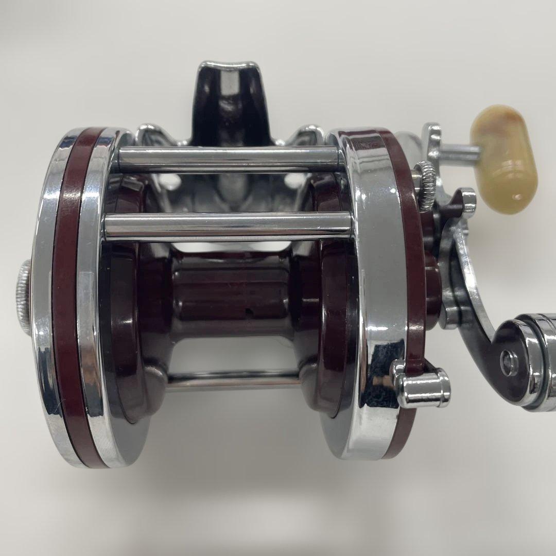 リール PENN SQUIDDER NO.146