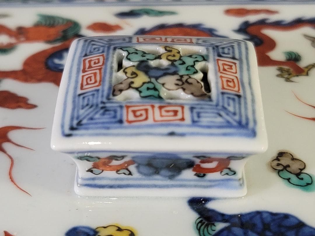 茶道具 萬暦赤絵 四方 蓋物 水指 美品 DT770