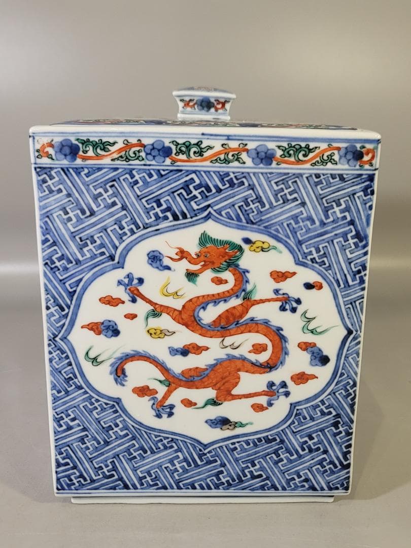 茶道具 萬暦赤絵 四方 蓋物 水指 美品 DT770