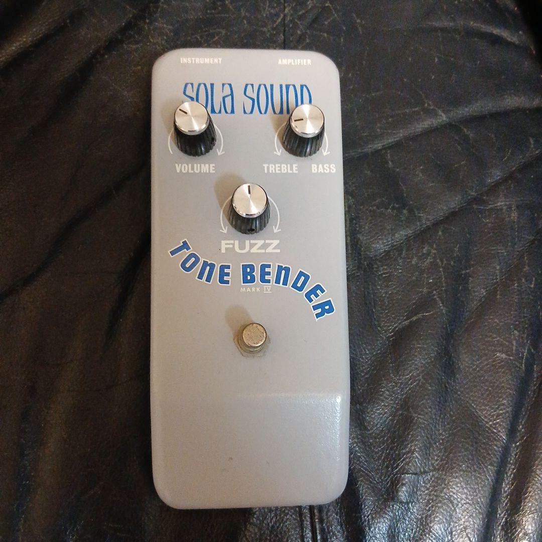 ギター D.A.M SOLA SOUND TONE BENDER