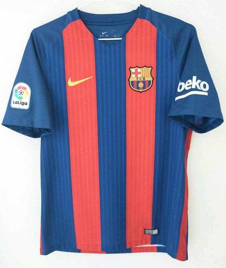 【美品】バルセロナ メッシ 16/17シーズン リーガユニ Mサイズ相当