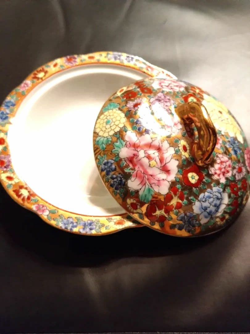 中国製　蓋付き　煮物椀？