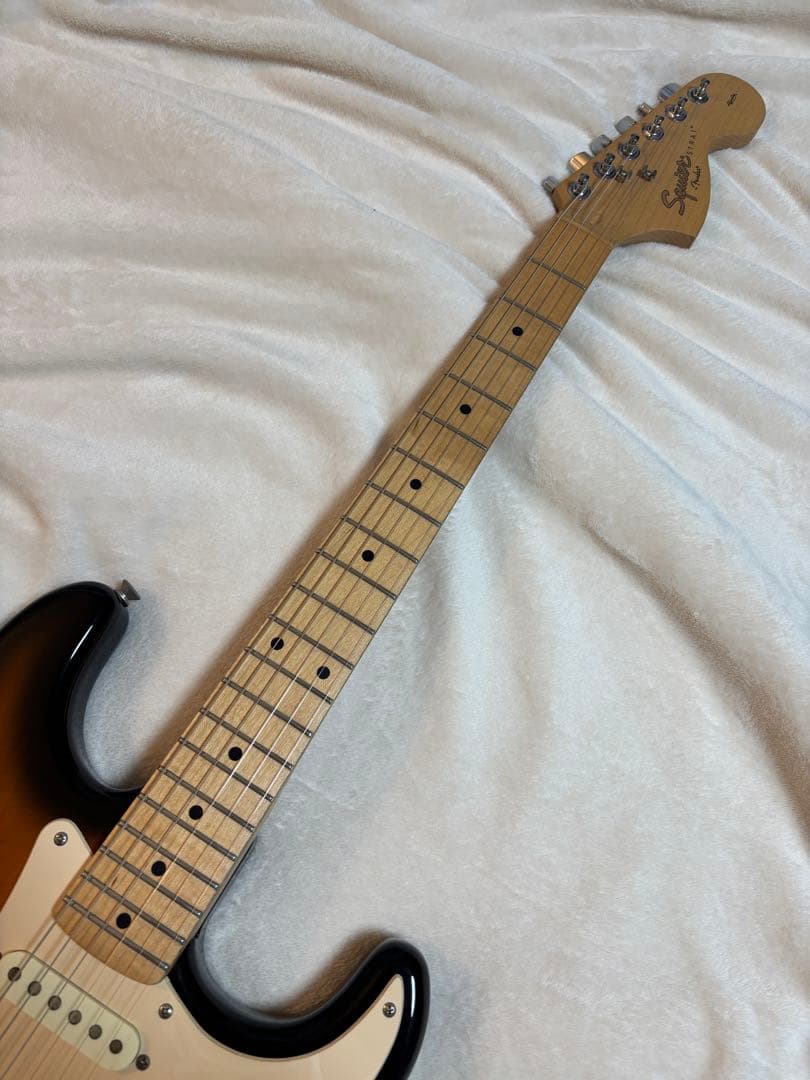 【調整済】squire affinity strato casterサンバースト