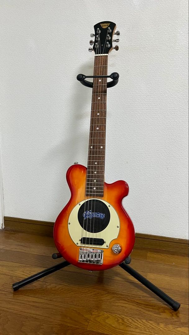 値下げ！Pignose ピグノーズPGG-200 アンプ内蔵型のミニエレキギター