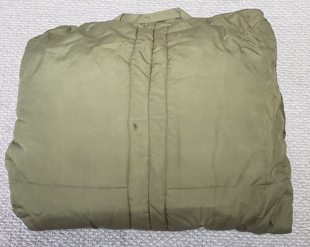 寝袋　シュラフ　軍用　未使用