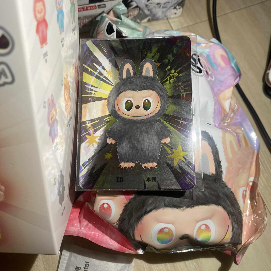 ラブブLABUBU Big into Energy 正規品　シークレット ID