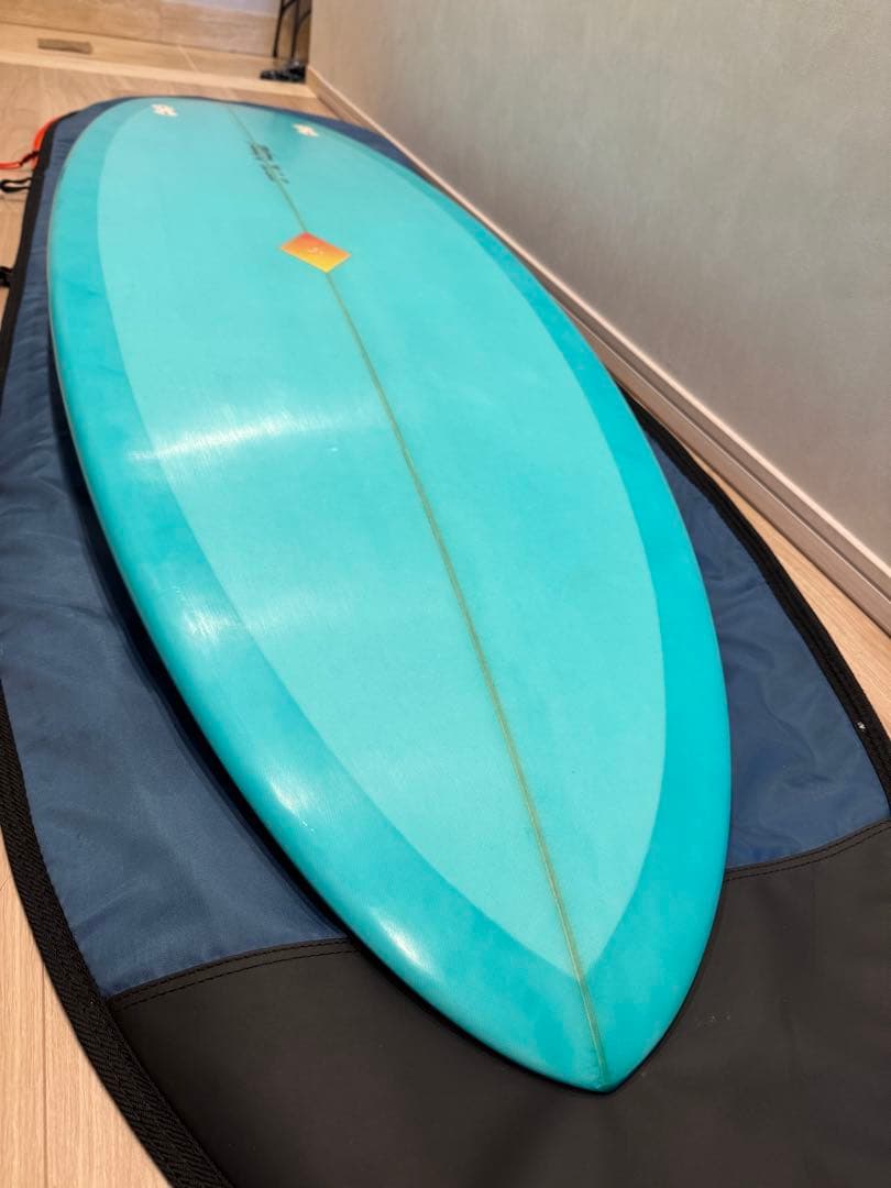 ツインピン　サーフボード　6’2”