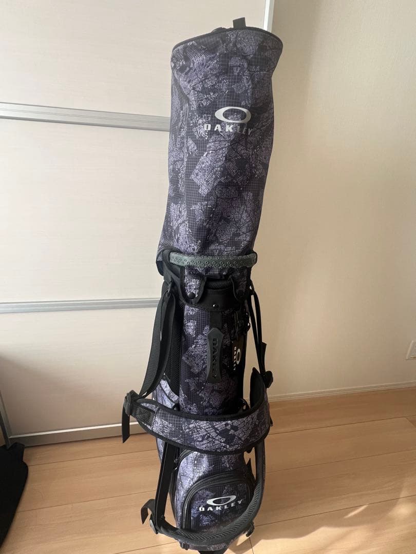 OAKLEY 迷彩柄 キャディバッグ