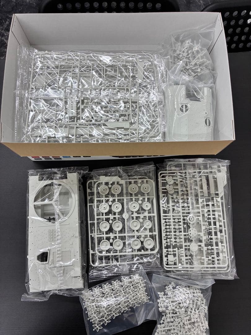 その他 MENG Panzerhaubitze 2000 1/35