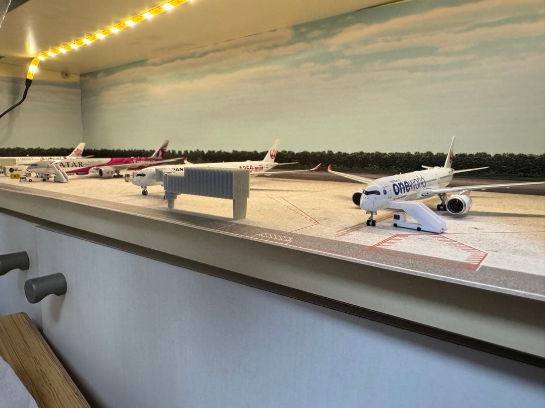 航空機・ヘリコプター Aviation400 JAL A350-1000 JA02WJ 1/400