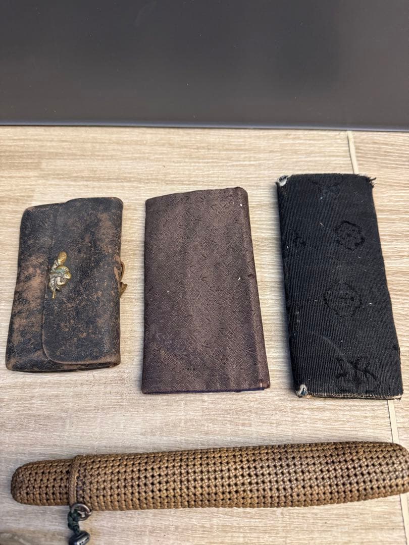 1525   時代物　煙道具　煙草入れ　まとめ売り　骨董品