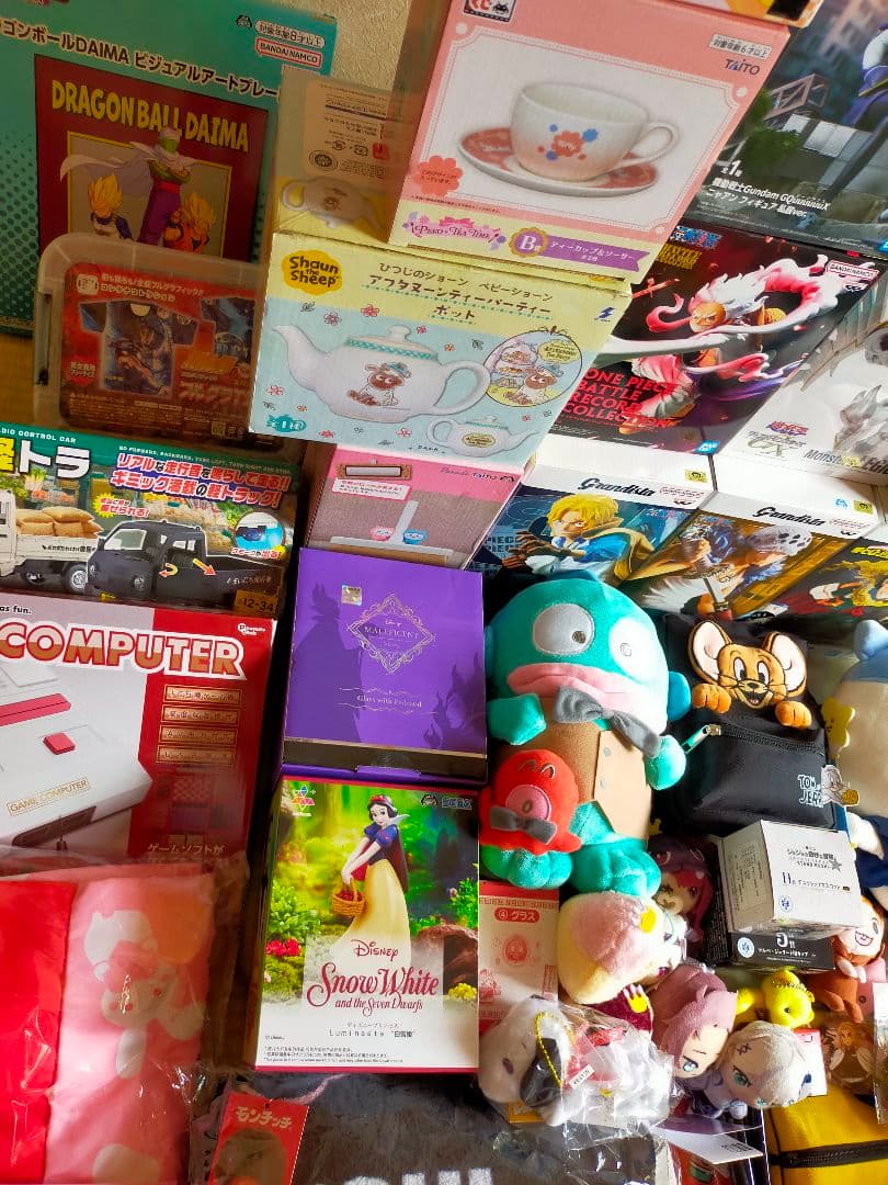 【新品】キャラクター雑貨 250点以上 ぬいぐるみフィギュア大量まとめ売りセット