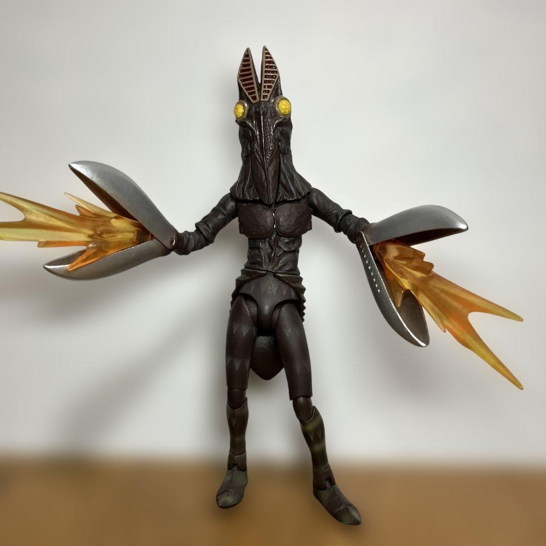 バルタン星人　バンダイ　ウルトラアクト