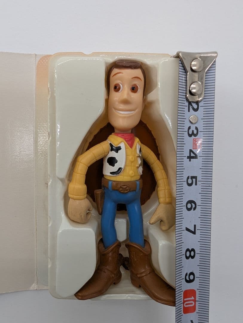 トイストーリー トレンドングフィギュア　ピクサー　POP MART Disney