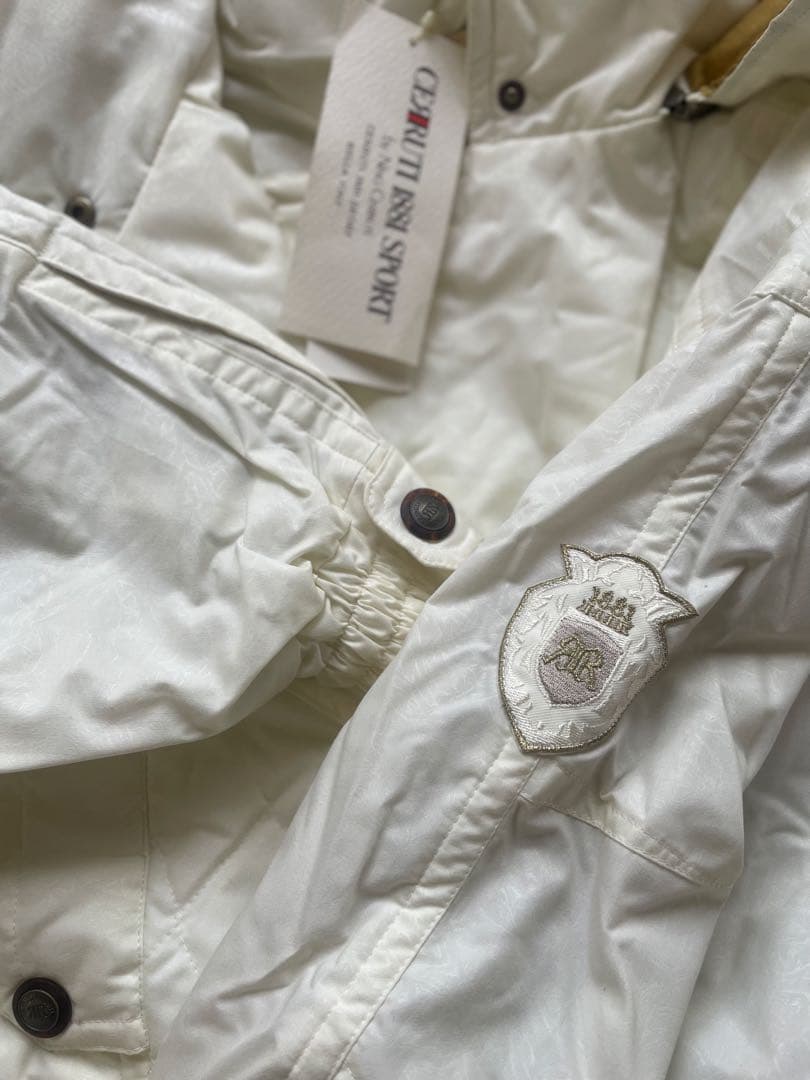 CERRUTIとcourregesのスキーウェア