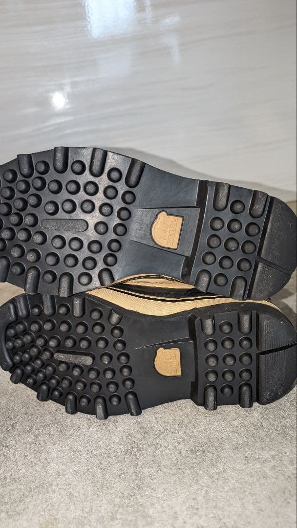 美品ソレルカリブースノーブーツ防水２４cm