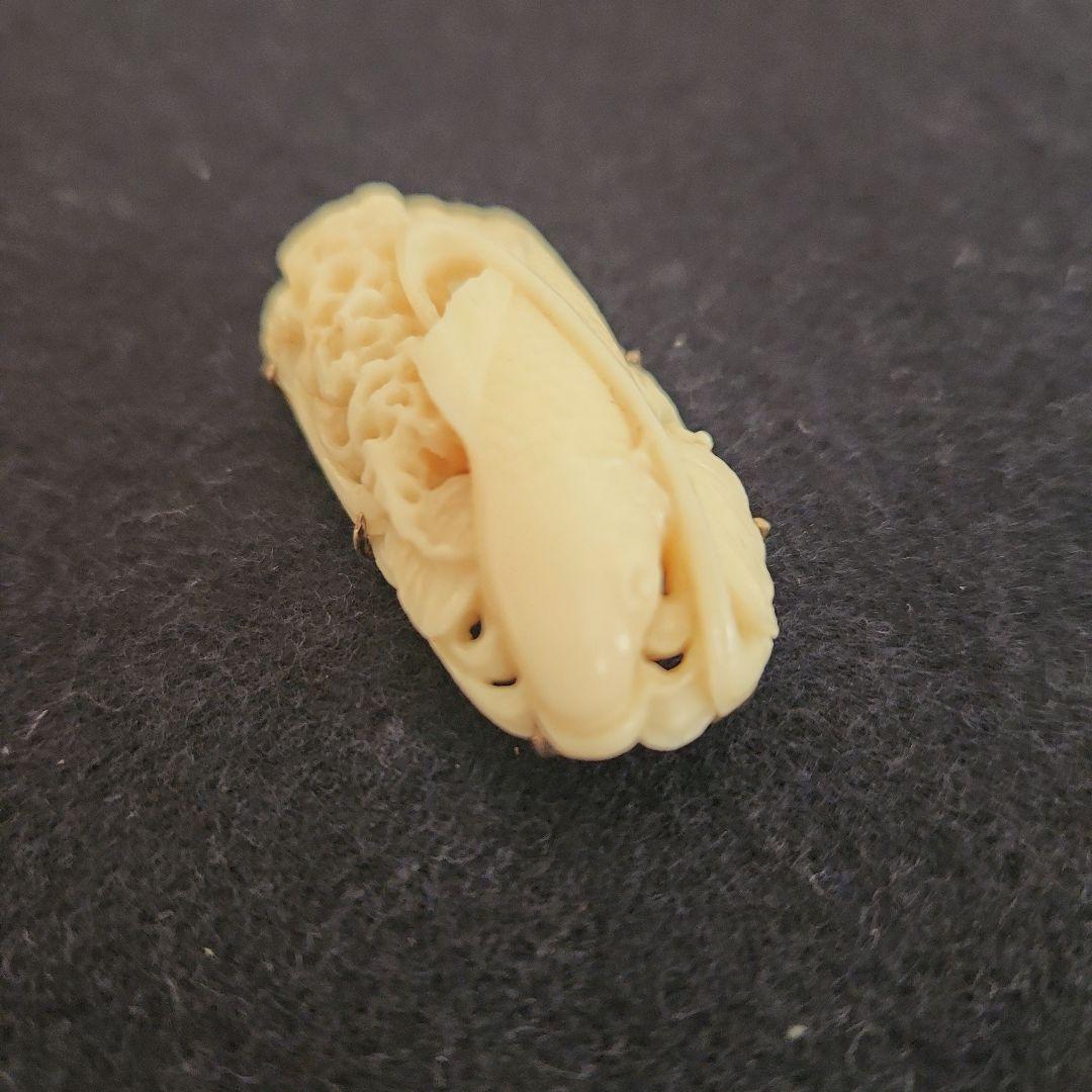 a*i様 帯留め‥白珊瑚