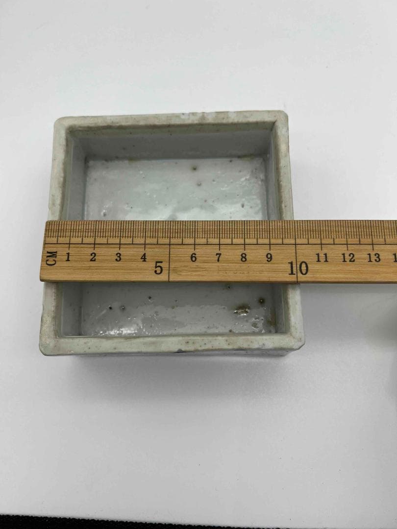 清雍正時代 染付 青花祥瑞花卉文四方印泥盒 蓋盒 香盒 文房香合(A-68)