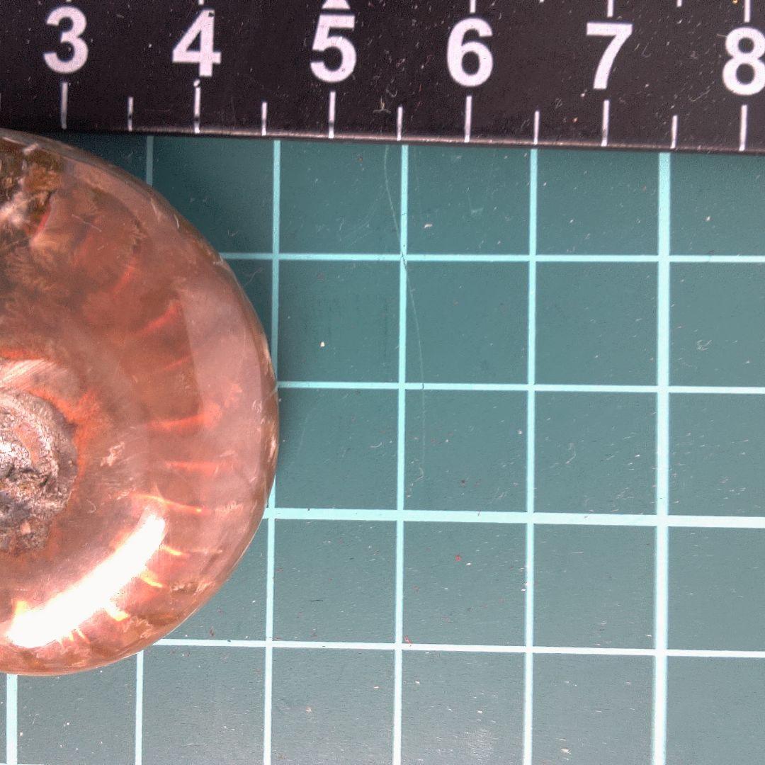 小物１ オレンジ色 アンモナイト化石