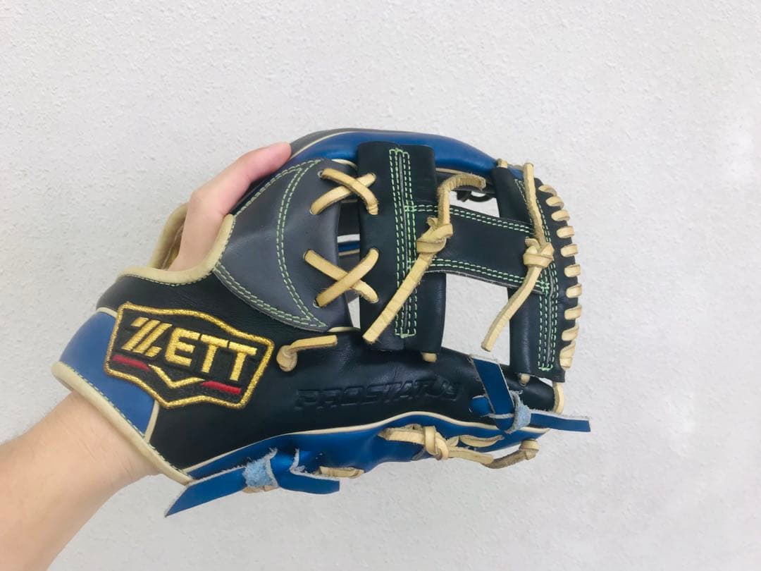 【最高級】プロステイタス　　　　　　　　　　　　　軟式オーダーグラブ（内野手用）