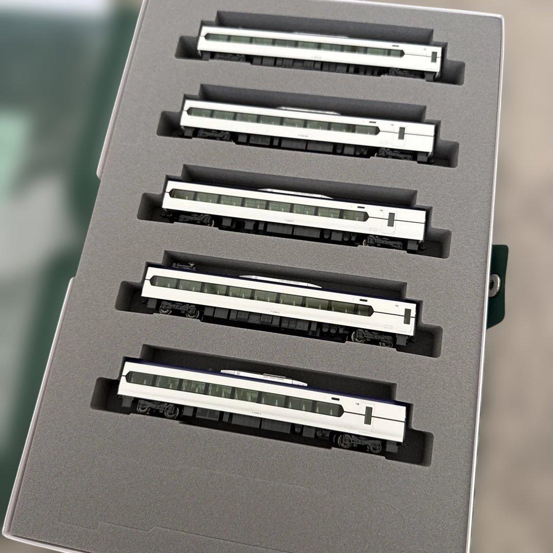 10-1834 10-1835 10-1836 E353系