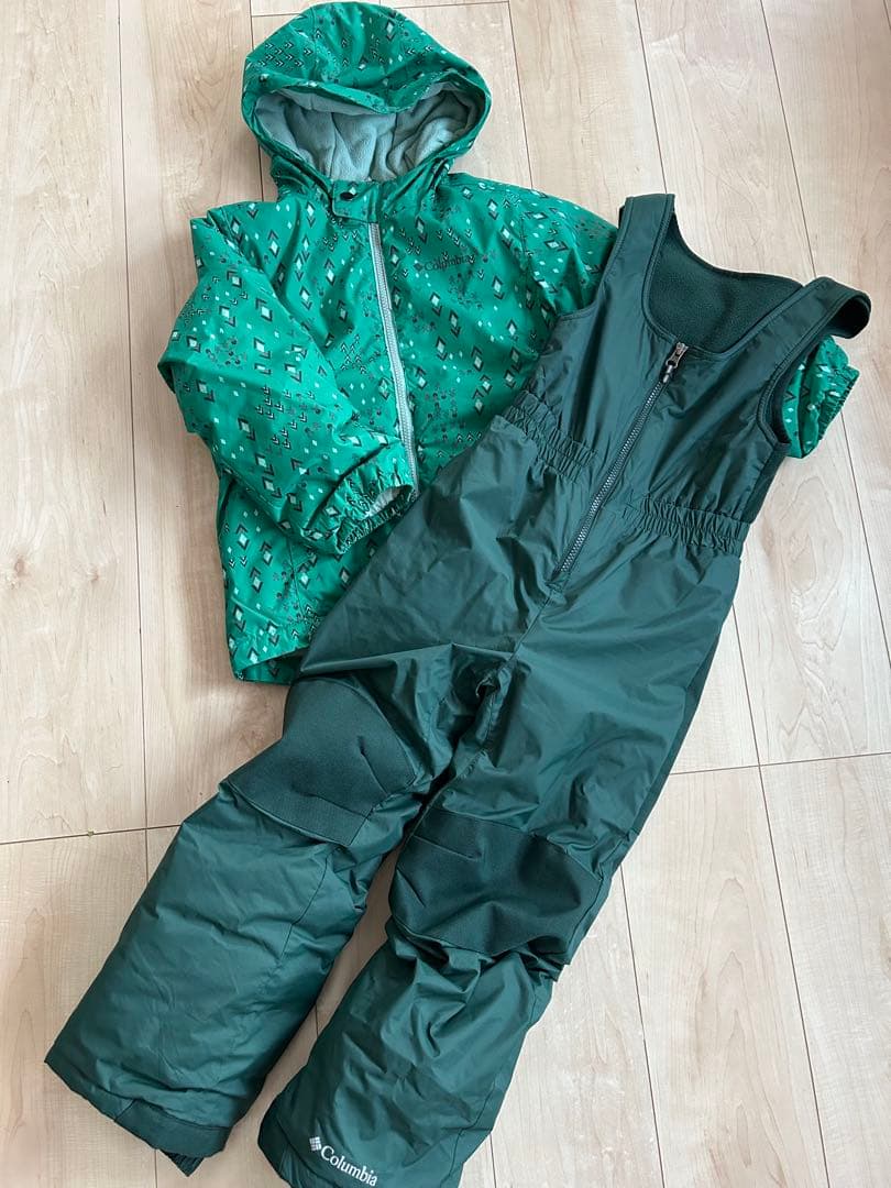 美品❣️Columbia 子ども用スキーウェアセットXS