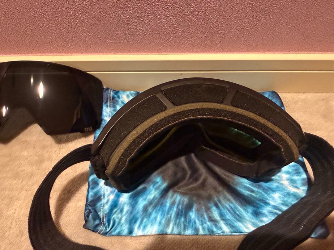 アノンM3. ゴーグル 交換可能レンズ、訳ありキャリア付き