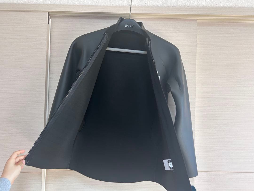 O'Neill ブラック フルジップ タッパー