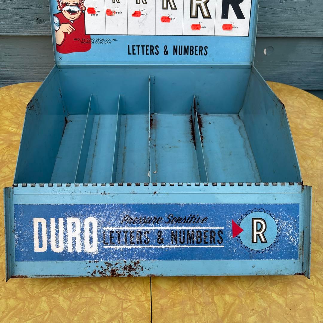 USA VINTAGE DURO DAN DECALS display店舗什器