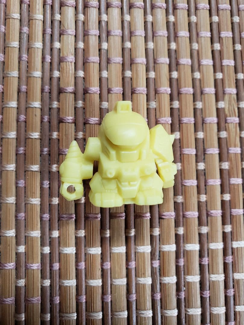 SDレイズナー消しゴムマーク2ガシュラン　黄色　ガン消し　キャラクター