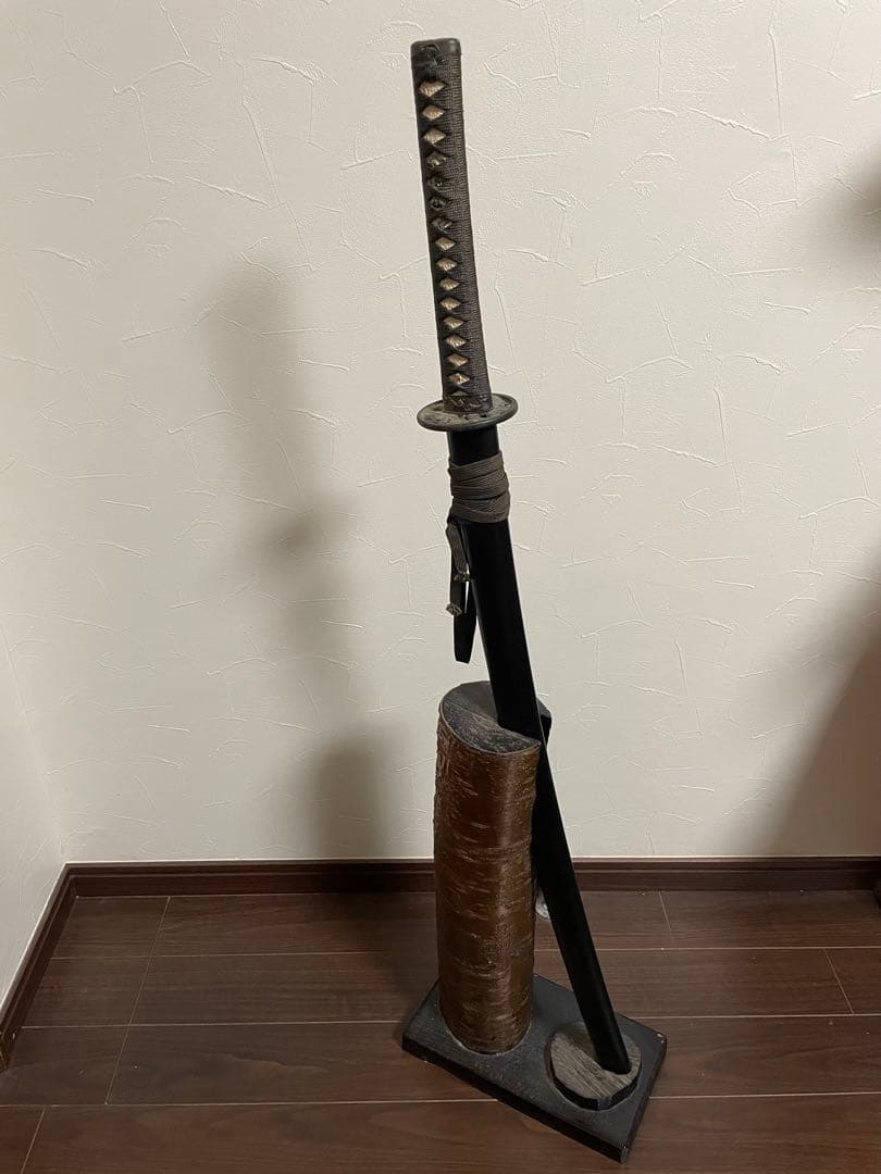 日本刀　模造刀　天然桜の太刀台