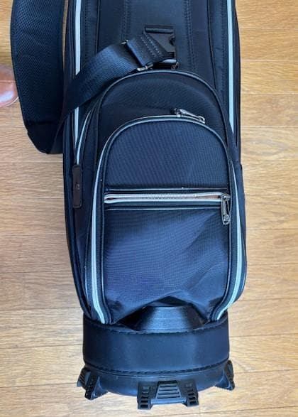 ブラック ゴルフバッグ・キャディバッグ　インプレス　ほとんど使用無し　美品