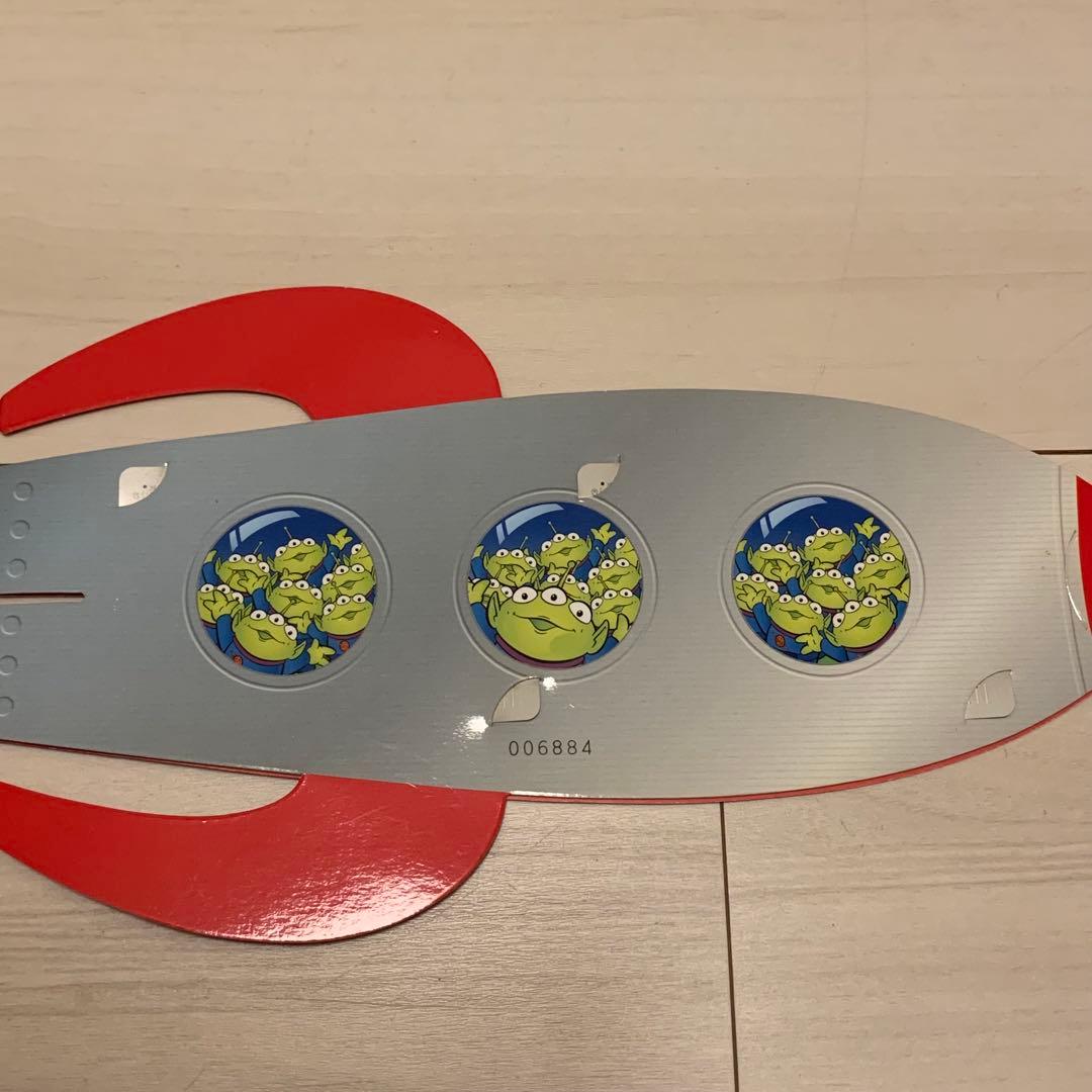 【貴重】バズ・ライトイヤーのアストロブラスター限定パスネット、非売品キーホルダー