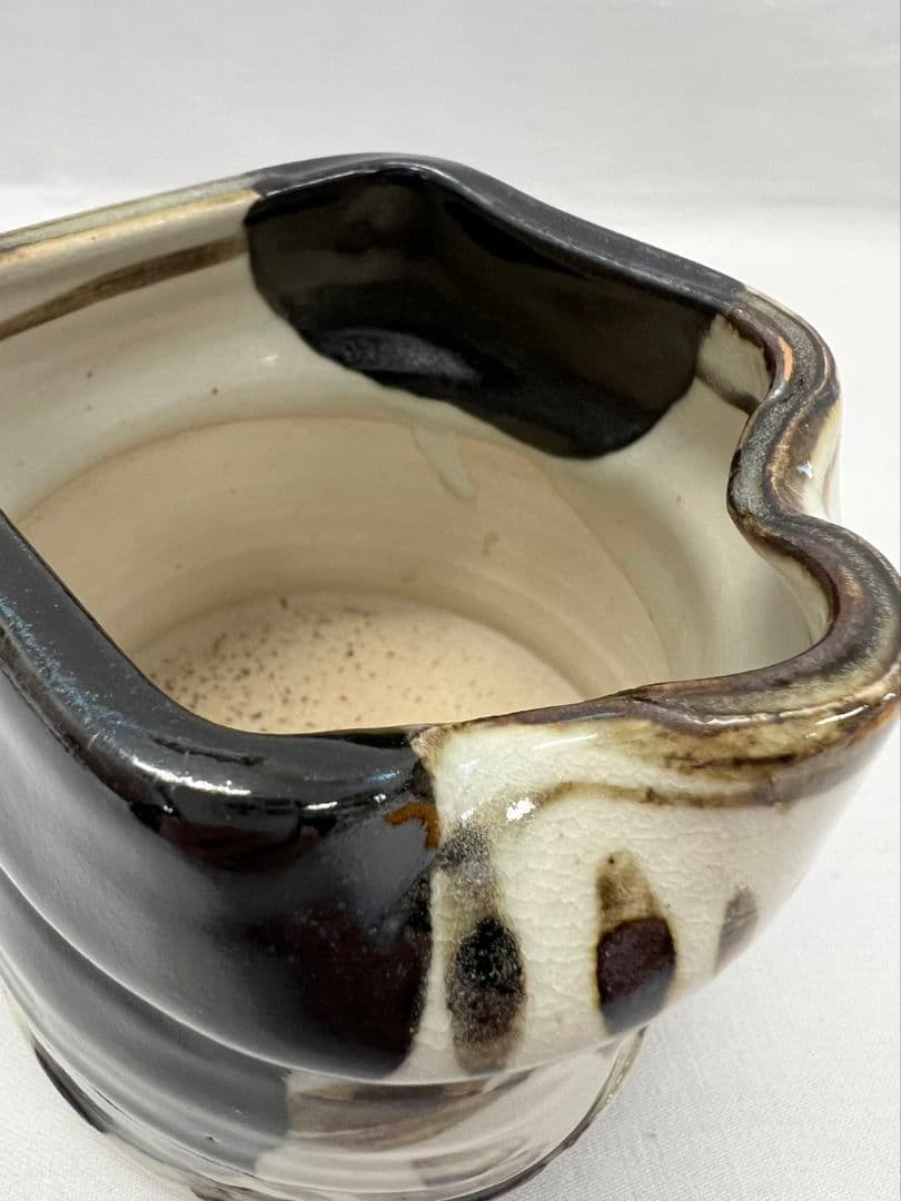 黒織部 火入  宮川香雲(竜谷窯) 茶道具
竜谷窯  宮川香雲