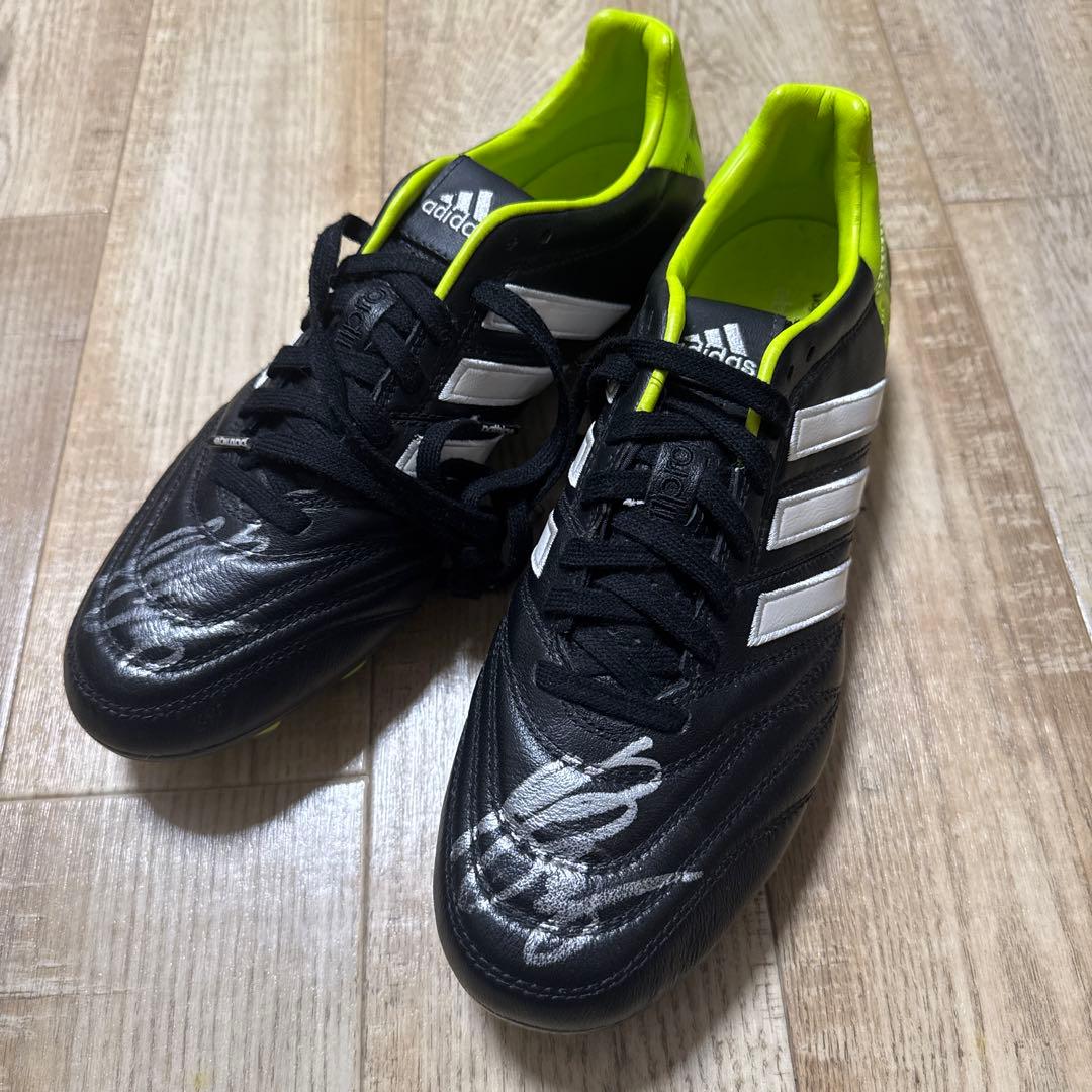 新品adidas サッカーシューズ　今野泰幸選手サイン入りパティーク11PRO