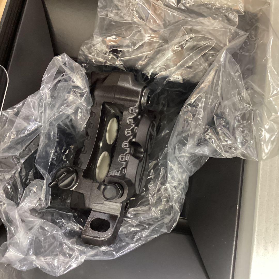 SHIMANO BR-M820 SAINT 本体のみ２個セット　パッドなし