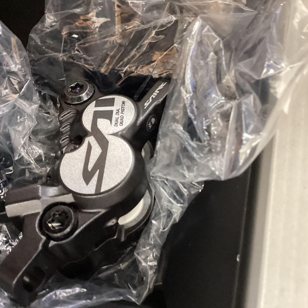 SHIMANO BR-M820 SAINT 本体のみ２個セット　パッドなし