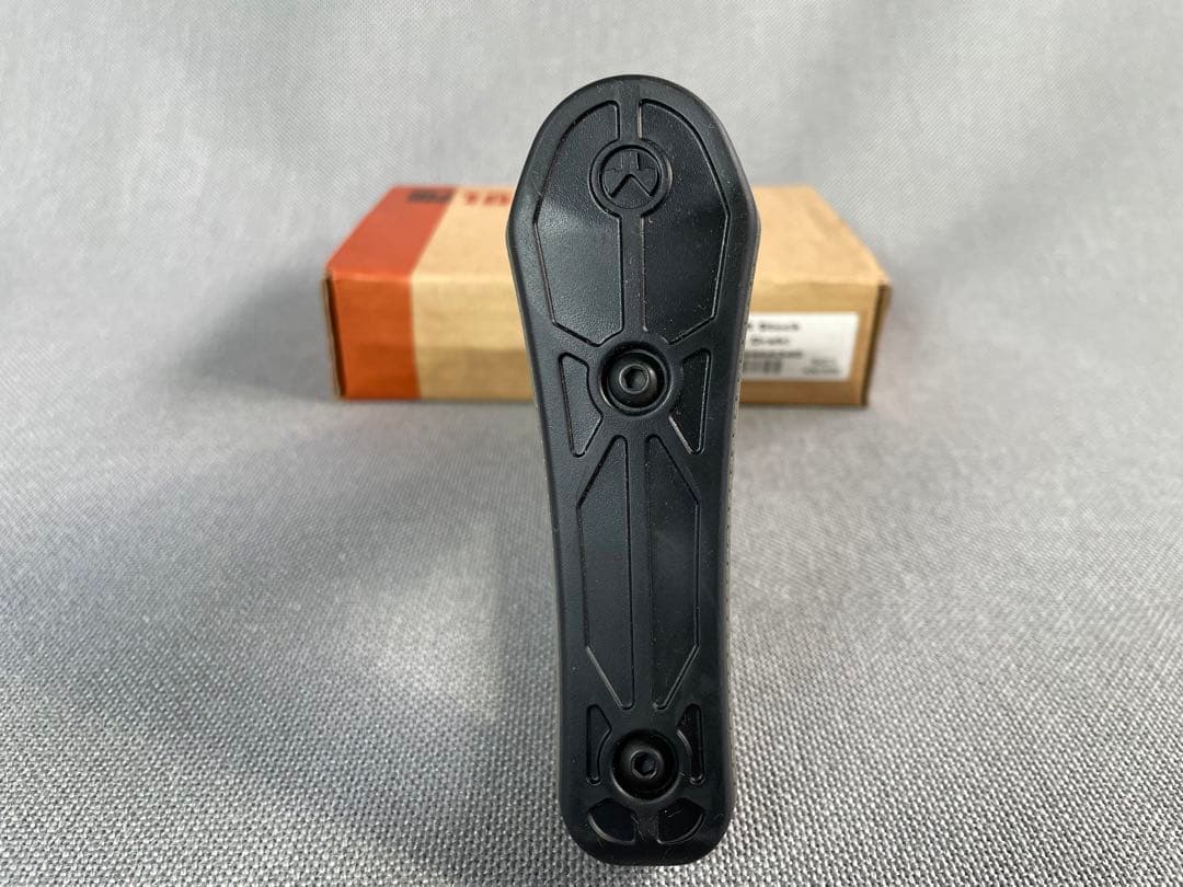 稀少【MAGPUL】PTS　CTR　ストック　FG　新品　《残り在庫1点》