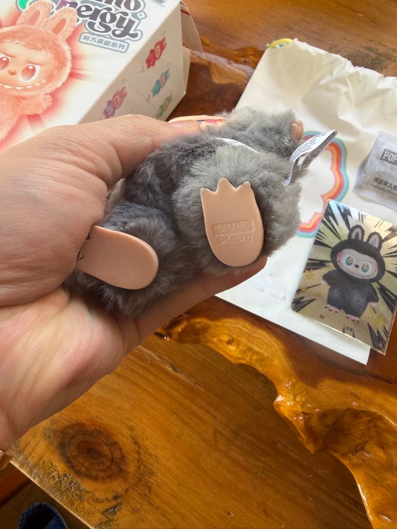 100%公式正規品 ラブブ♡Bigintoenergyシークレット ID本我