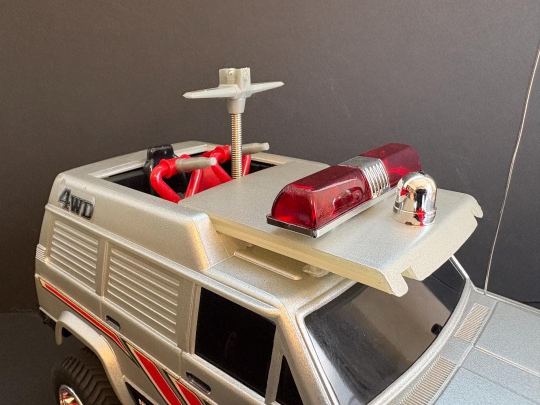 西部警察 ニッサンサファリ 4WD ラジコン ヨネザワ 1/16 スケール