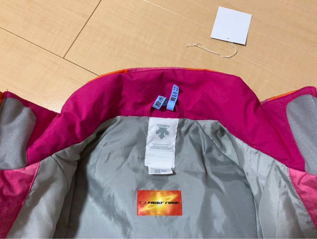 drymonさん専用　　 デサント　スキーウエアー サイズ140