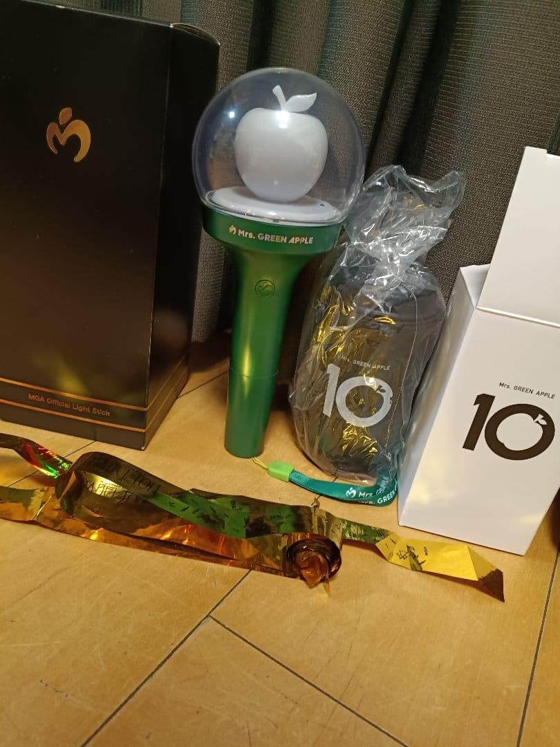 ミセス☆MGAOfficialLightStick☆金テープ２ｍタンブラーセット