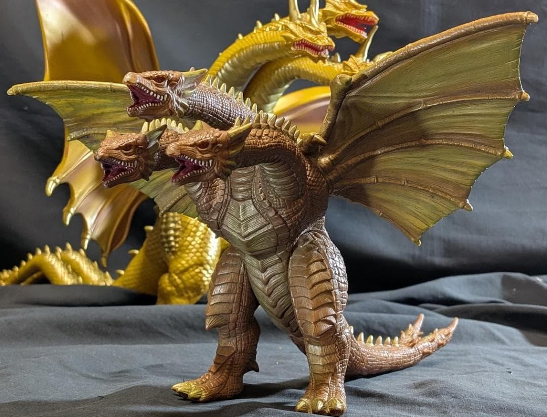 キングギドラ＆白亜紀ギドラ「平成モスラ３」登場怪獣（バンダイ）ソフビ２体セット