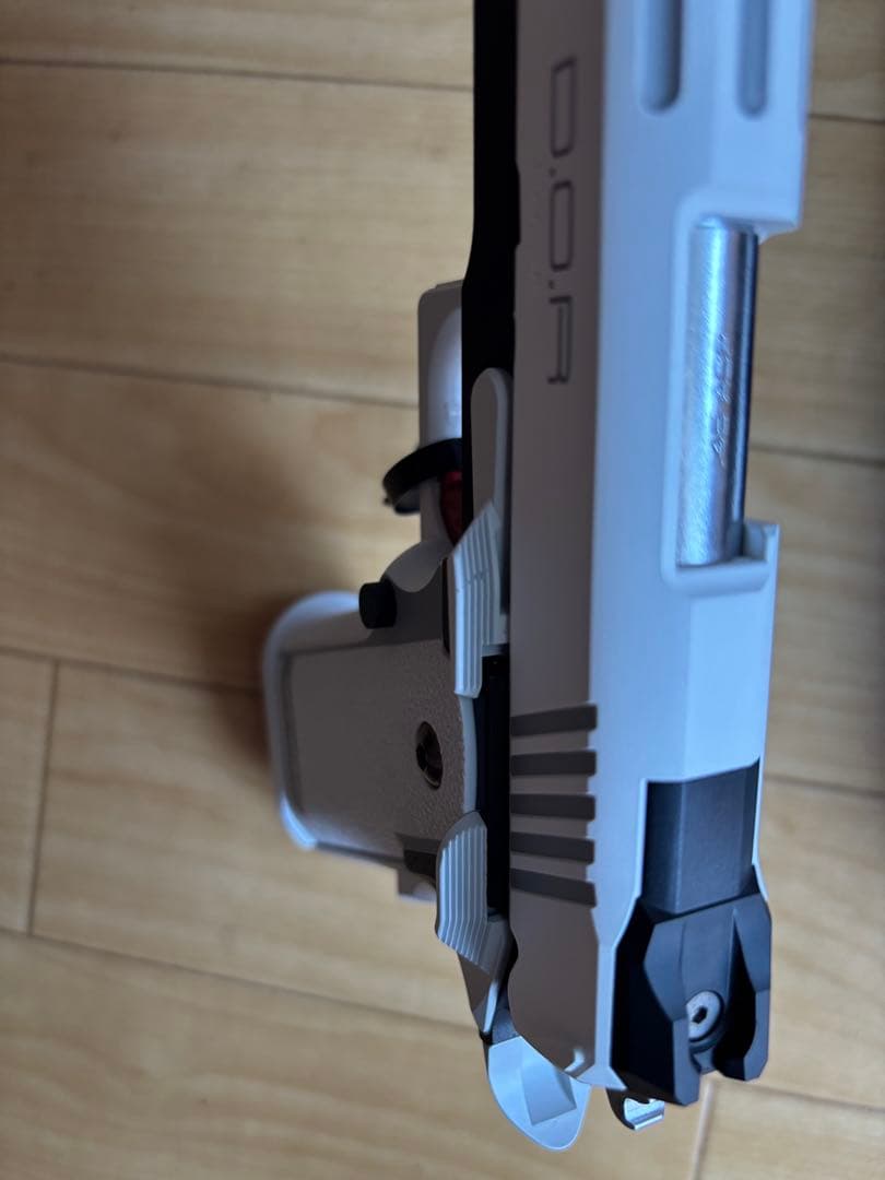 東京マルイ ハイキャパ ホワイト D.O.R