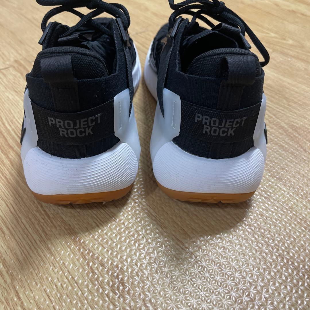 アンダーアーマーシューズ