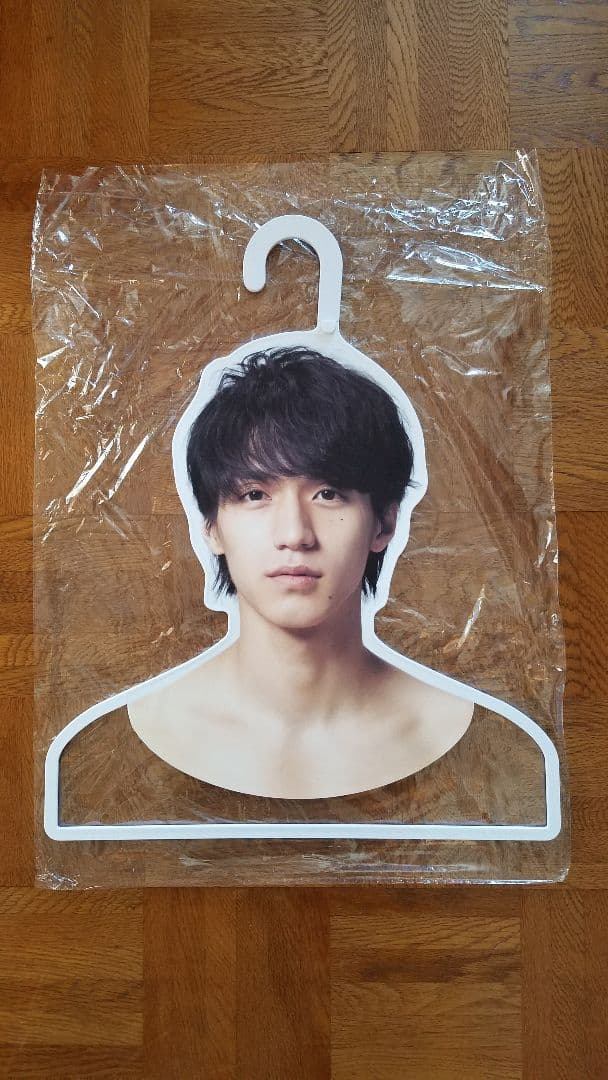 【お値下げ】NEWS　ハンガー　RUSS-Kコラボ　非売品　6人セット