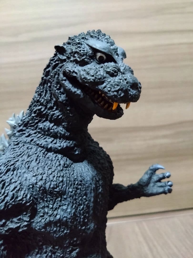 東宝30cmシリーズ　酒井ゆうじ造形コレクション　ゴジラ（1954）復刻スーツ