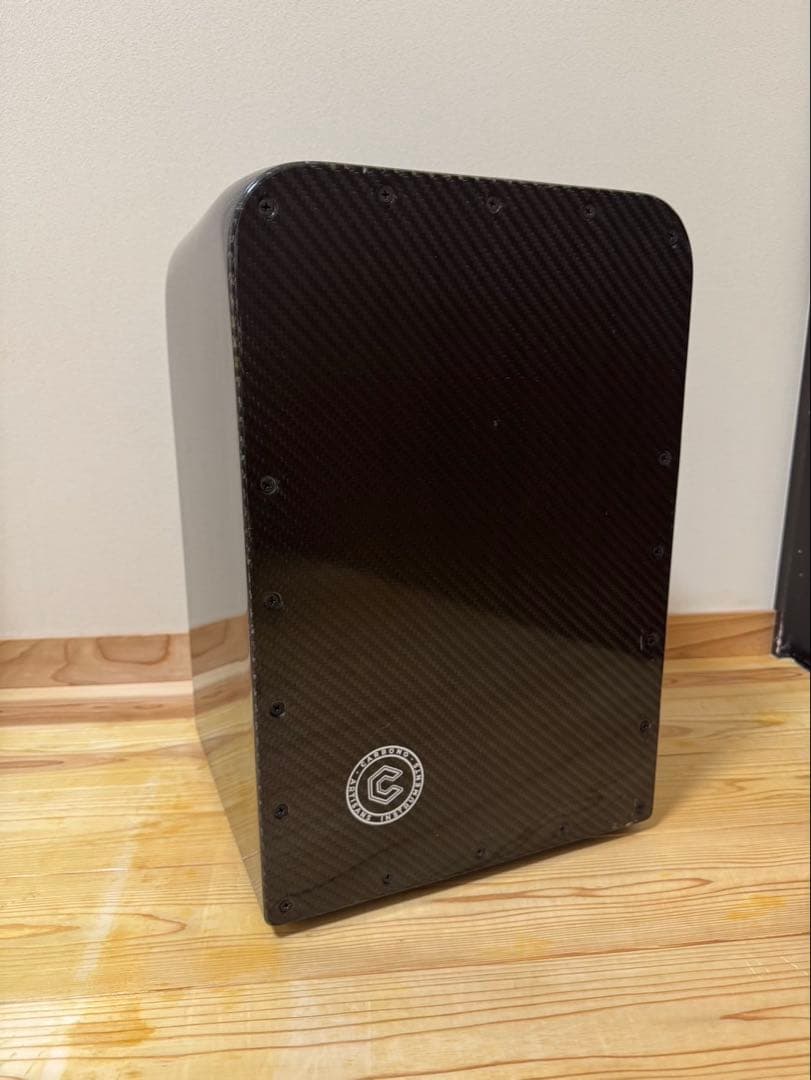 Carbono Cajon カホン　カーボンファイバー