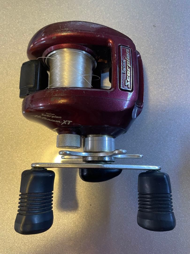 シマノ　バス釣りリール　スコーピオン